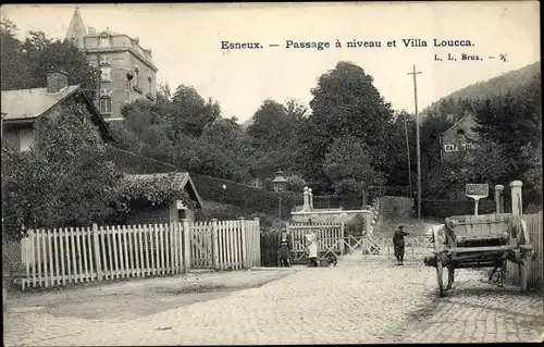 Ak Esneux Wallonien Lüttich, Passage a niveau et Villa Loucca