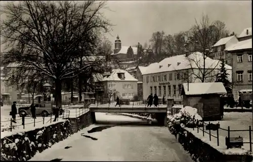 Ak Stadtroda an der Roda Thüringen, Hirschbrücke, Winteransicht, Schnee