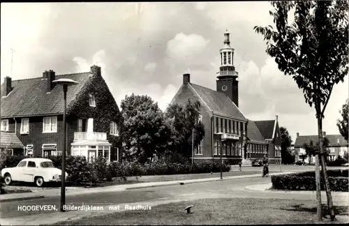 Foto Ak Hoogeveen Drenthe Niederlande, Bilderdijklaan met Raadhuis