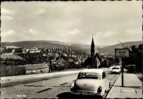 Ak Aue im Erzgebirge Sachsen, Straßenpartie, Auto, Teilansicht, Kirche