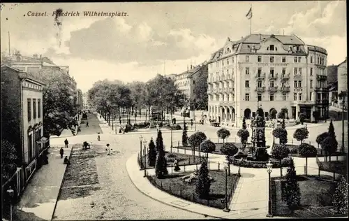 Ak Kassel in Hessen, Friedrich Wilhelmsplatz, Denkmal
