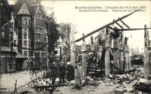 Ak Bruxelles Brüssel, Expo 1910, Incendie, Vers la rue de l'Escalier