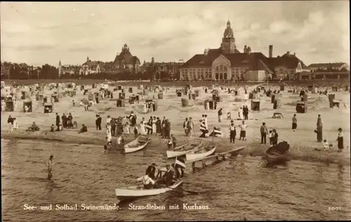 Ak Świnoujście Swinemünde Pommern, Strandleben mit Kurhaus