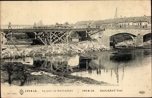 Ak Baccarat Meurthe et Moselle, Port, Behelfsbrücke, Trümmer, Fluß, Kriegszerstörungen, 1. WK
