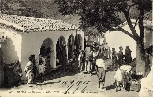 Ak Blida Algerien, Djemaa de Sidi-el-Kebir, Dorfplatz, Händler