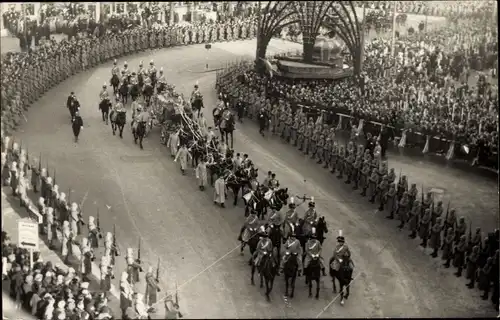 Foto Ak Frankreich, Siegesparade