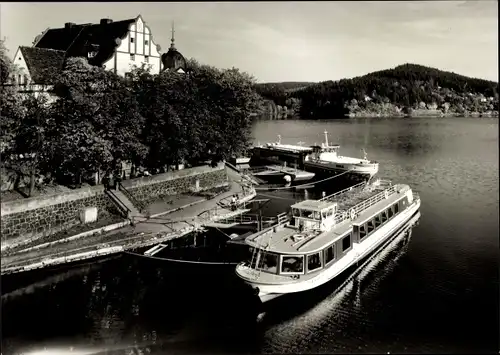 Ak Saalburg in Thüringen, Stausee der Bleiloch-Saaletalsperre, Anleger, Schiff, Teilansicht