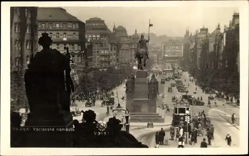 Ak Praha Prag Tschechien, Václavské námesti, Straßenpartie, Denkmal