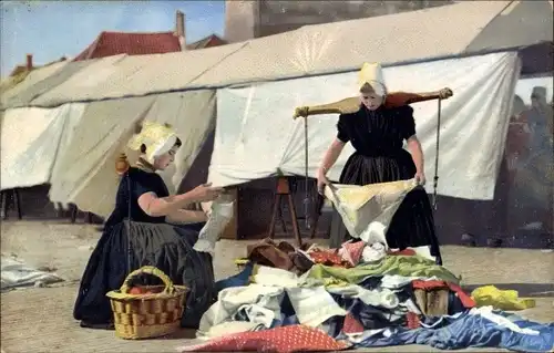 Ak Frauen in Volkstrachten, Wäsche, Photochromie, Nenke und Ostermaier 79 1938