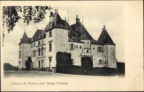 Ak Dangé Vienne, Chateau de Piolant