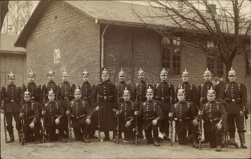 Foto Ak Lockstedt in Holstein, Deutsche Soldaten in Uniformen