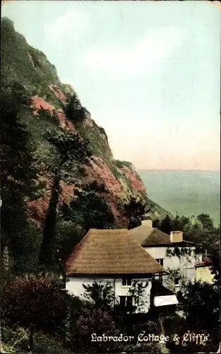 Ak Ilford London England, Labrador Cottage and Cliffs, Küste, Landhaus