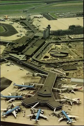 Ak Amsterdam Nordholland Niederlande, Internationaler Flughafen Schiphol. Luftaufnahme