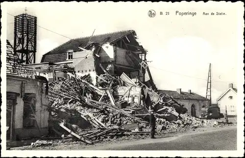 Ak Proven Poperinge Westflandern, Zerstörtes Haus, Ruine, Trümmer