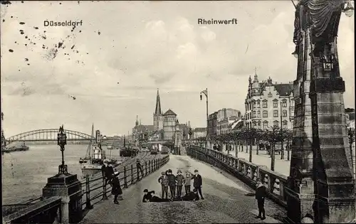 Ak Düsseldorf am Rhein, Rheinwerft, Straßenpartie, Brücke, Kinder