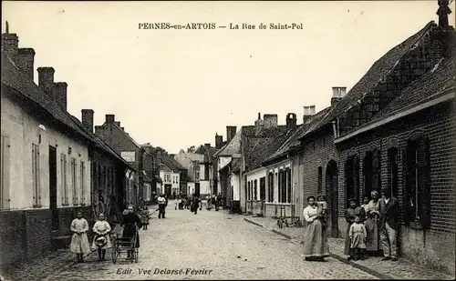 Ak Pernes en Artois Pas de Calais, La Rue de Saint Pol