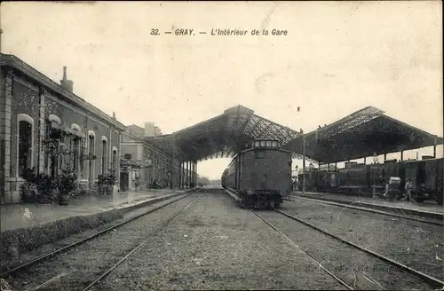 Ak Gray Haute Saône, L'Interieur de la Gare