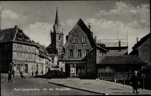 Ak Bad Langensalza in Thüringen, An der Bergkirche, Straßenpartie