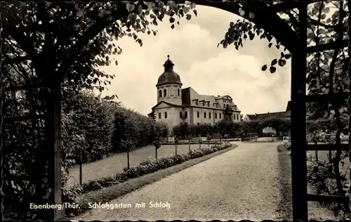 Ak Eisenberg in Thüringen, Schlossgarten mit Schloss