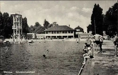 Ak Weimar in Thüringen, Schwanenseebad, Schwimmbad