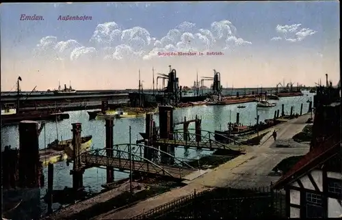 Ak Emden in Ostfriesland, Außenhafen, Getreide-Elevator in Betrieb