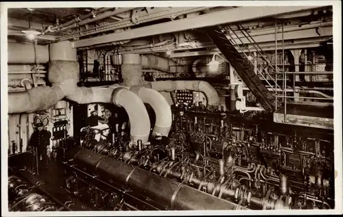 Ak HSDG Passagierschiff MS Monte Cervantes, Maschinenraum, Innenansicht