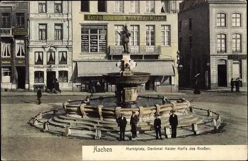 Ak Aachen in Nordrhein Westfalen, Marktplatz, Denkmal von Kaiser Karl der Große