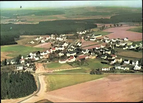 Ak Neugattendorf Oberfranken, Luftbild vom Ort mit Umgebung