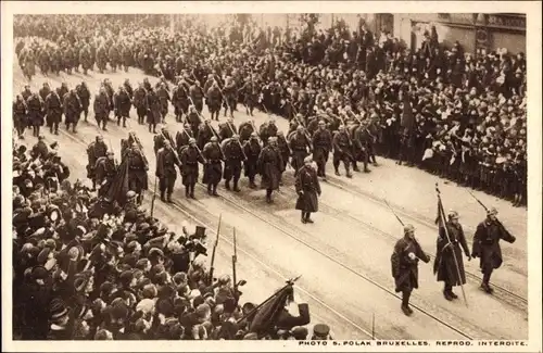 Ak Belgien, Un Drapeau de l'Yser, Siegesparade