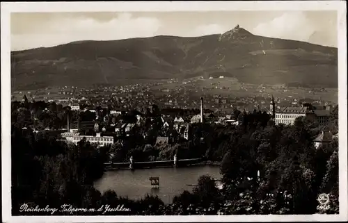 Ak Ještěd Jeschken Region Reichenberg, Ort von der Talsperre aus gesehen