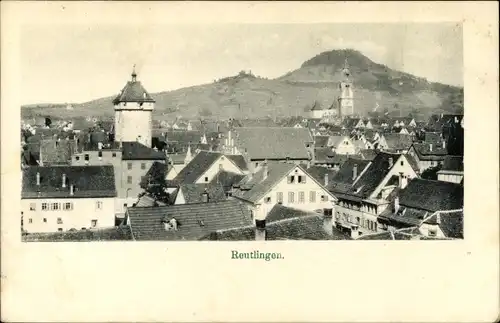 Ak Reutlingen, Blick über Stadt mit Turm und Kirche