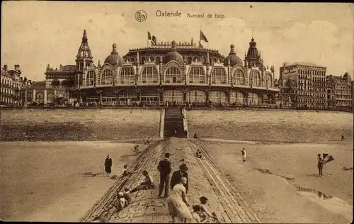 Ak Oostende Ostende Westflandern, Kursaal de face, Wellenbrecher, Strand