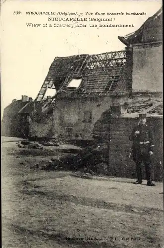 Ak Nieuwcapelle Nieucapelle Westflandern, Vue d'une brasserie bombardee