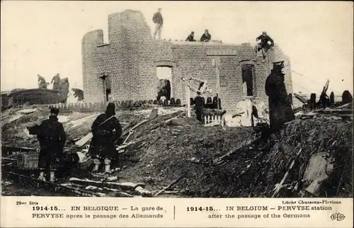 Ak Pervyse Westflandern, Gare après le passage des Allemands, Soldaten, Ruinen