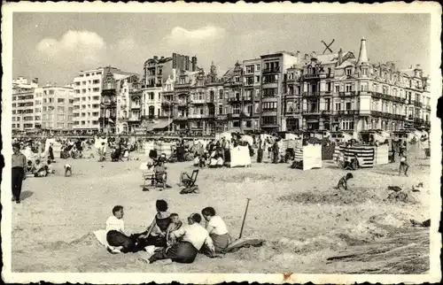 Ak Oostende Ostende Westflandern, Zeedijk, Strand, Badegäste