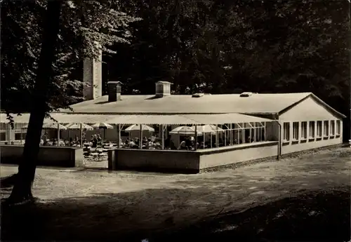 Ak Sassnitz auf der Insel Rügen, Königsstuhl, HO Gaststätte Stubbenkammer, Terrasse