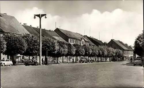 Ak Sonnewalde im Landkreis Elbe Elster, Marktplatz, Strassenansicht