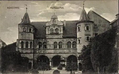 Ak Konstanz am Bodensee, Rathaushof