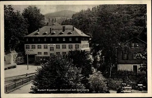 Ak Kipsdorf Altenberg im sächsischen Erzgebirge, Bahnhof mit Spitzberg