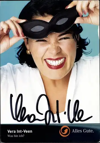 Ak Fernsehmoderatorin Vera Int-Veen, Portrait, Autogramm