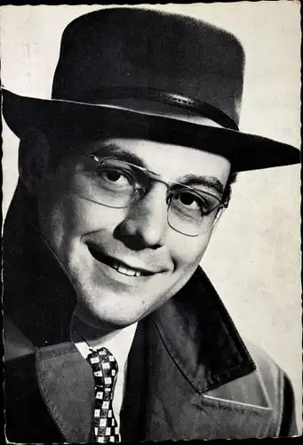 Ak Der Sänger Ralf Bendix mit Hut, Spanische Hochzeit