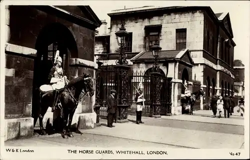 Ak City of Westminster London England, Whitehall, The Horse Guards, Soldaten, Reiter