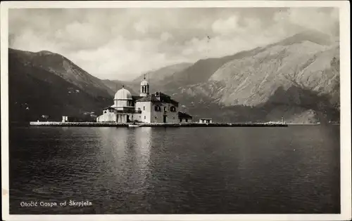 Ak Perast Perasto Montenegro, Gospa od Škrpjela, Die Madonna-Insel b. Perast