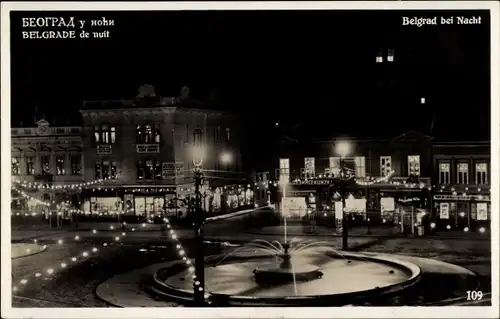 Ak Beograd Belgrad Serbien, bei Nacht, Springbrunnen, Platz