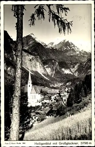 Ak Heiligenblut am Großglockner in Kärnten, Panorama, Kirche