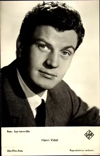 Ak Schauspieler Henri Vidal, Portrait im Anzug, Ufa Film