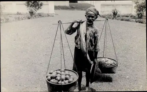 Foto Ak Garoet Garut Java Indonesien, Straßenhändler