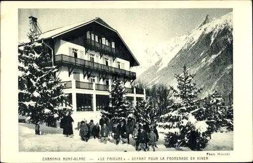 Ak Chamonix Mont Blanc Haute Savoie, Le Prieure, Depart pour la Promenade en Hiver