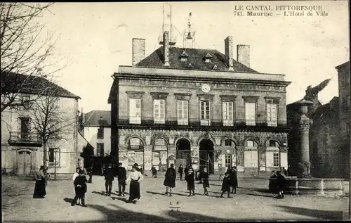 Ak Mauriac Cantal, l'Hotel de Ville