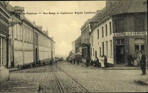 Ak Messines Mesen Westflandern, Rue Basse et Institution Royale, Extérieur